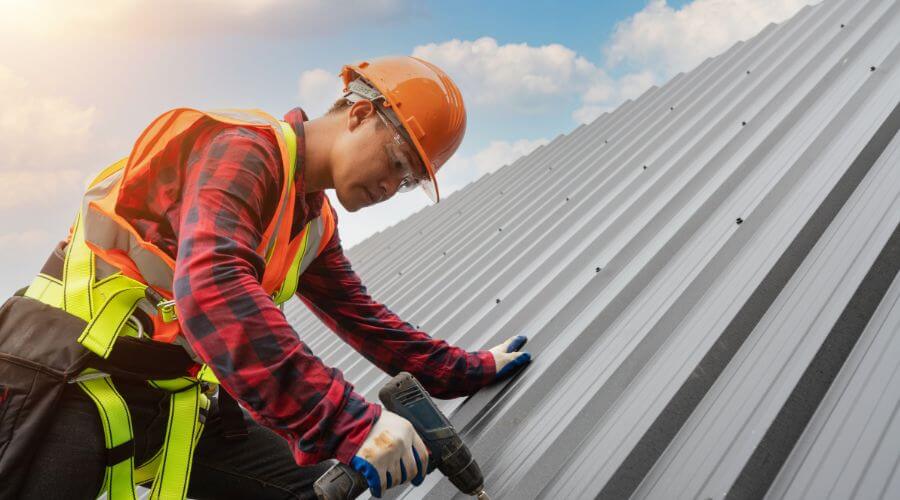 Professional Emergency Roof Repairs services in Lindsay, OK
